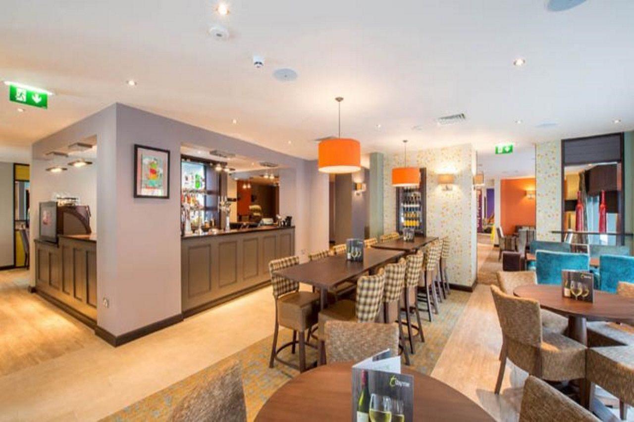Premier Inn Manchester City Centre ภายนอก รูปภาพ